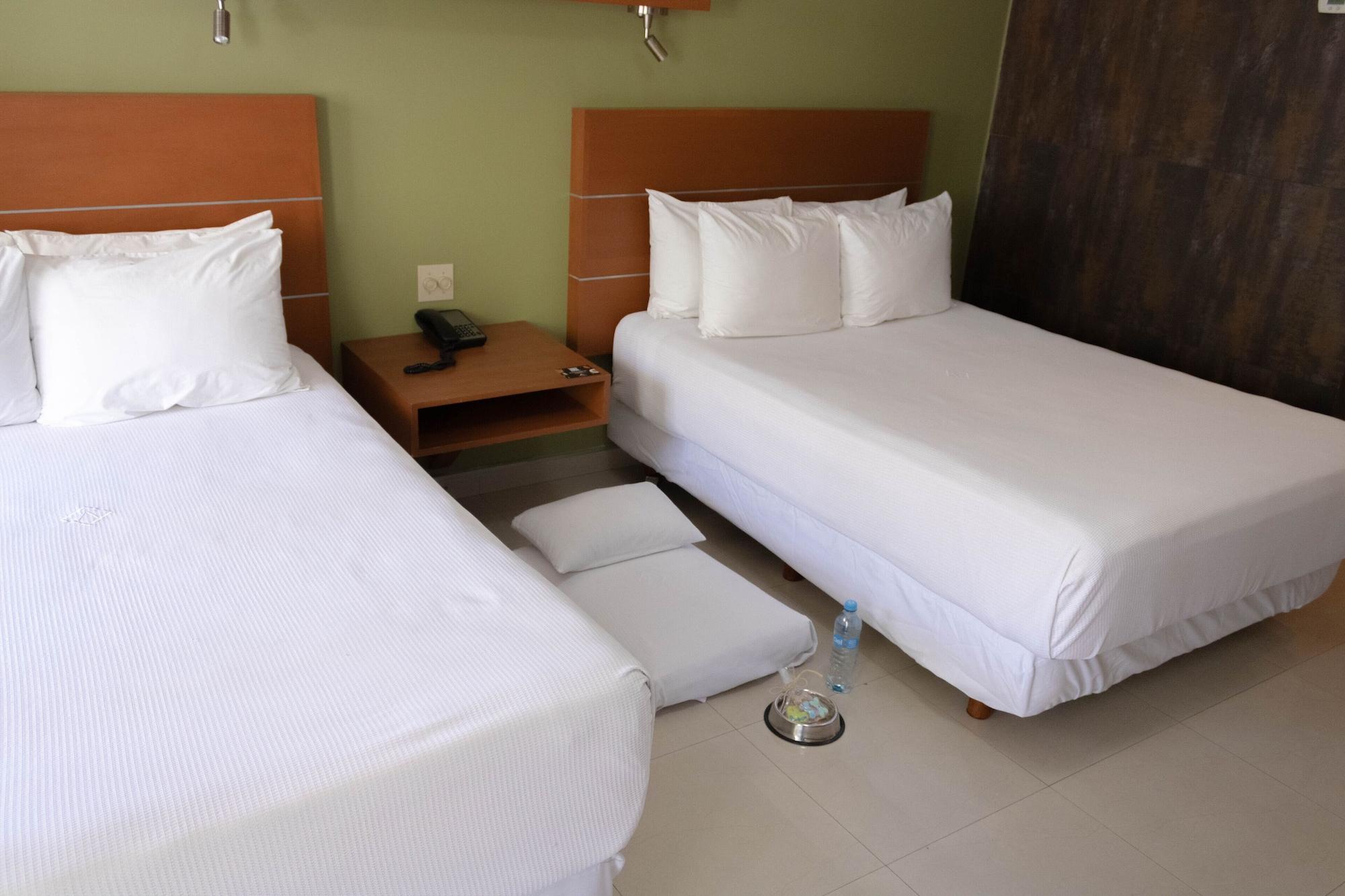 Hotel Calafia Mexicali Esterno foto