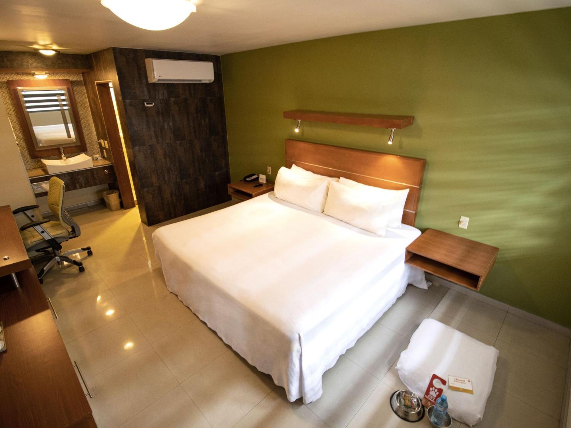 Hotel Calafia Mexicali Esterno foto