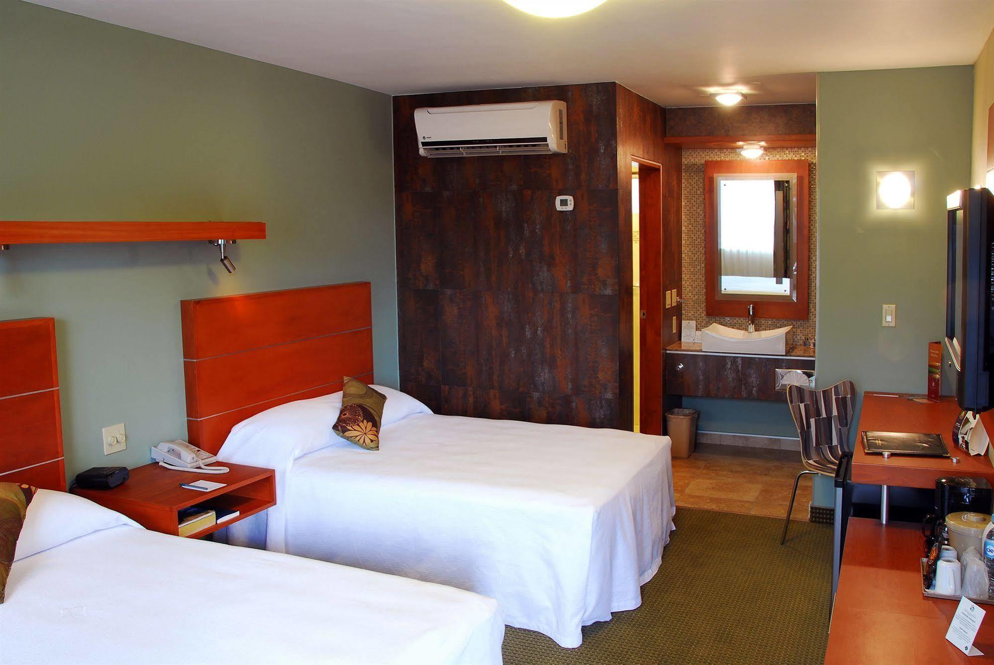 Hotel Calafia Mexicali Esterno foto