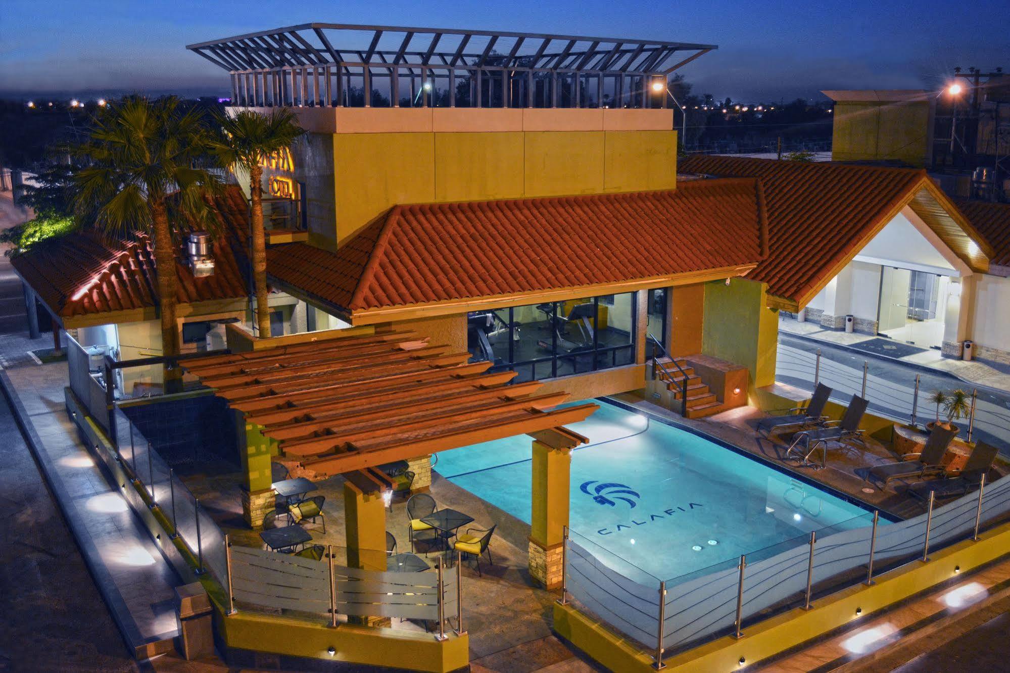 Hotel Calafia Mexicali Esterno foto